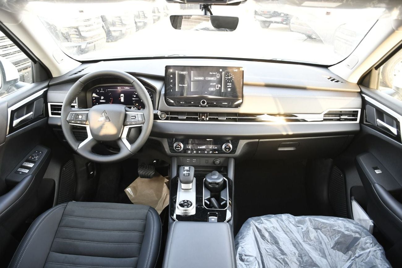 Mitsubishi Outlander HIGHLINE 2026 Mitsubishi Outlander 7P H-Line 2.5L Petrol 4WD With Radar