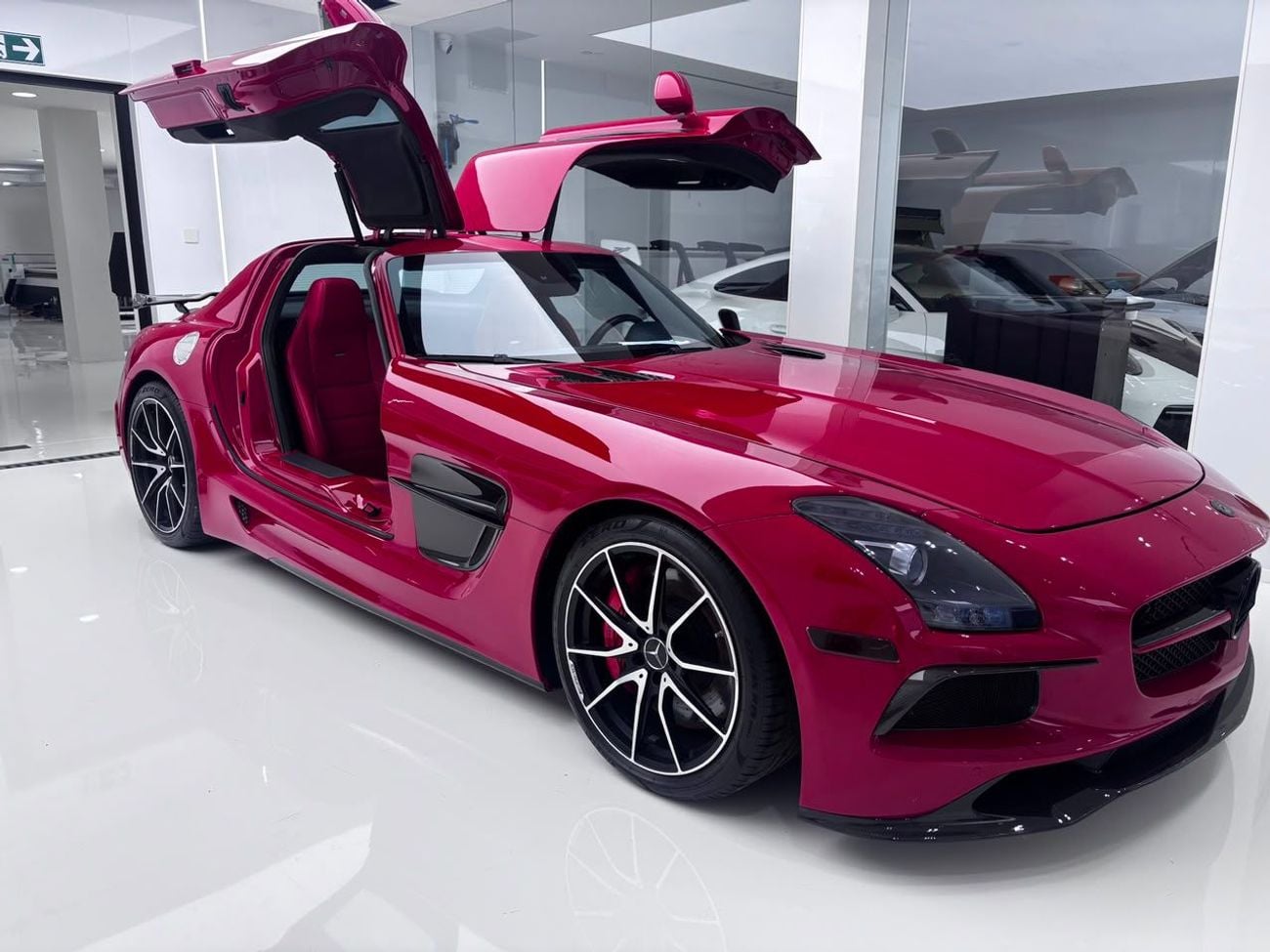 Mercedes Benz SLS AMG STANDARD
