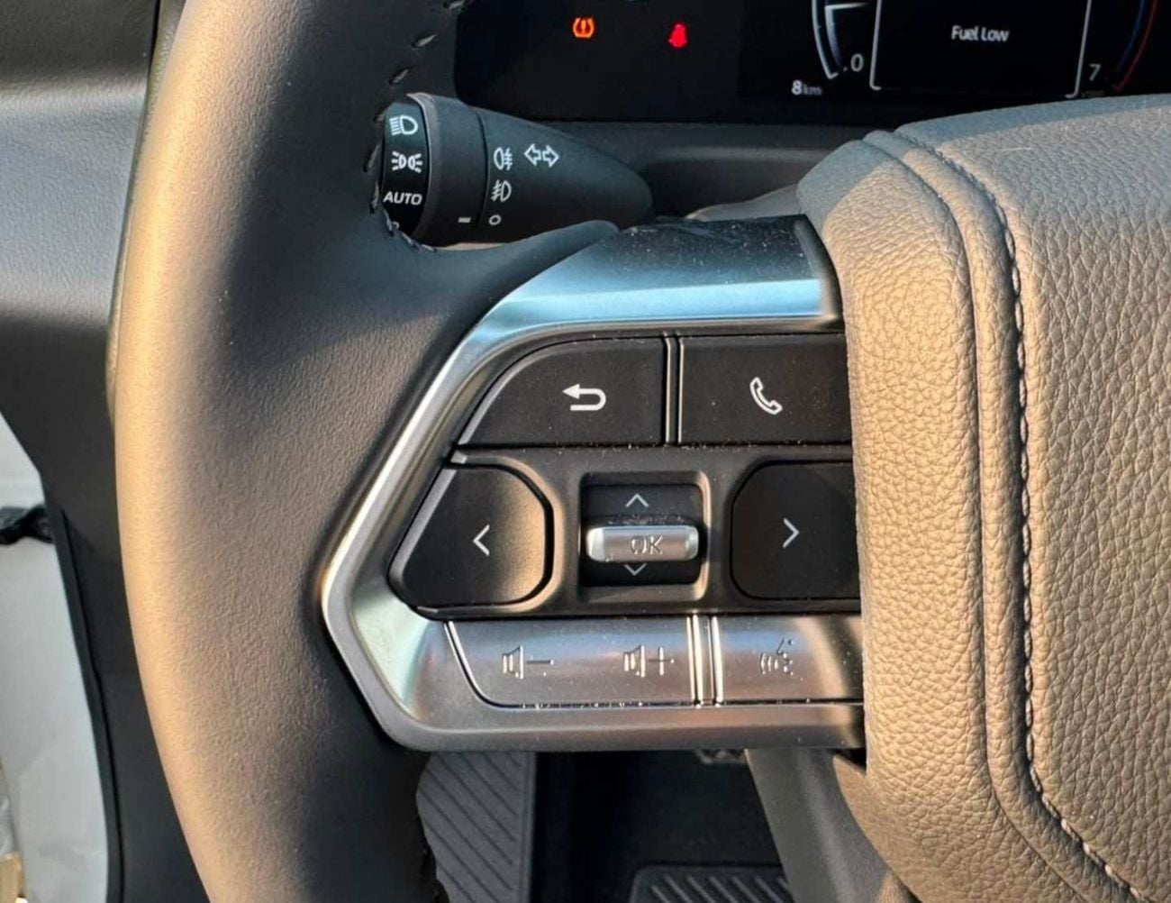 Toyota Land Cruiser GXR TWIN TURBO || 3.5L PETROL V6 | DRIVER PWR SEAT | SUNROOF | COOL BOX (CODE # GXR3B)