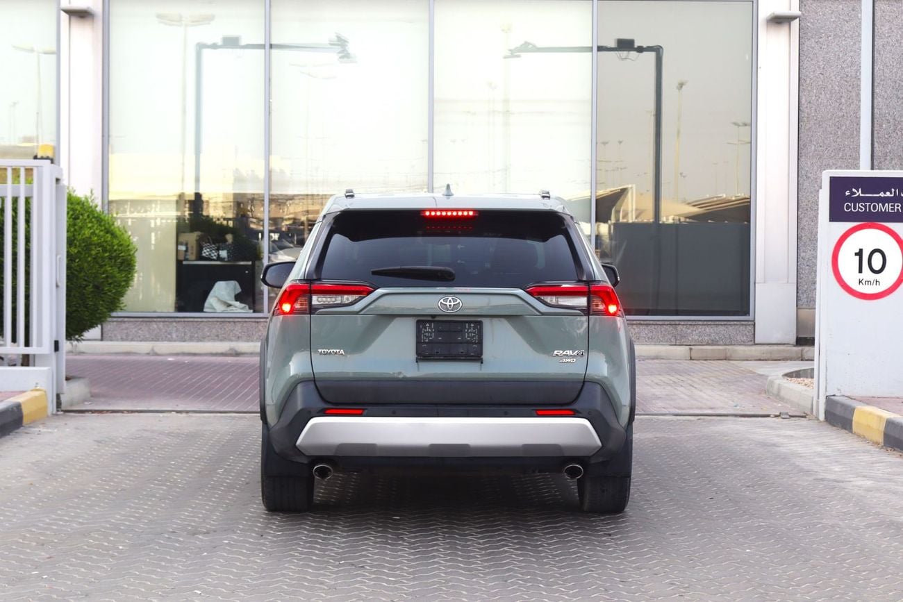 Toyota RAV4 ADVENTURE