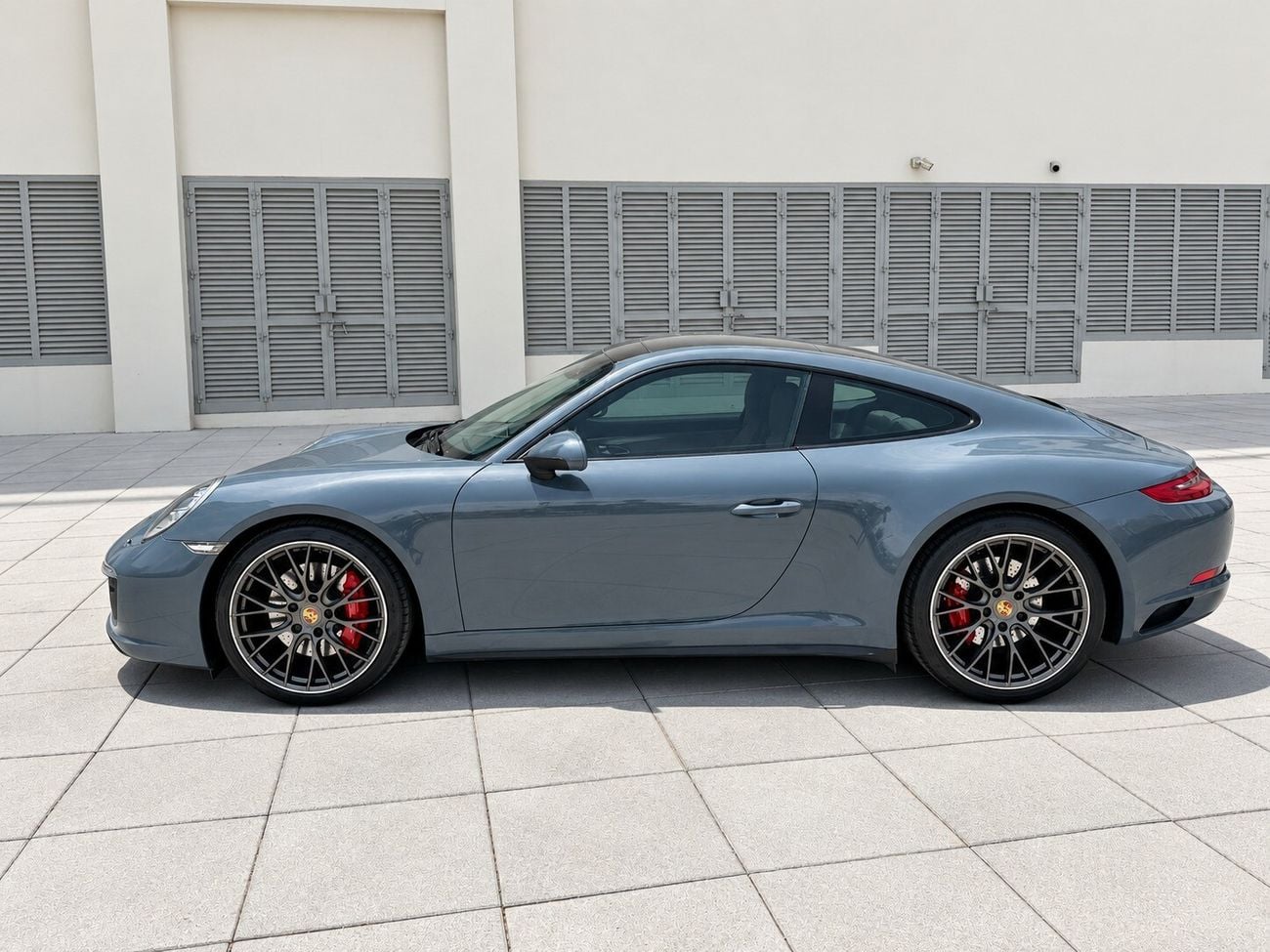 Porsche 911 CARRERA 4S