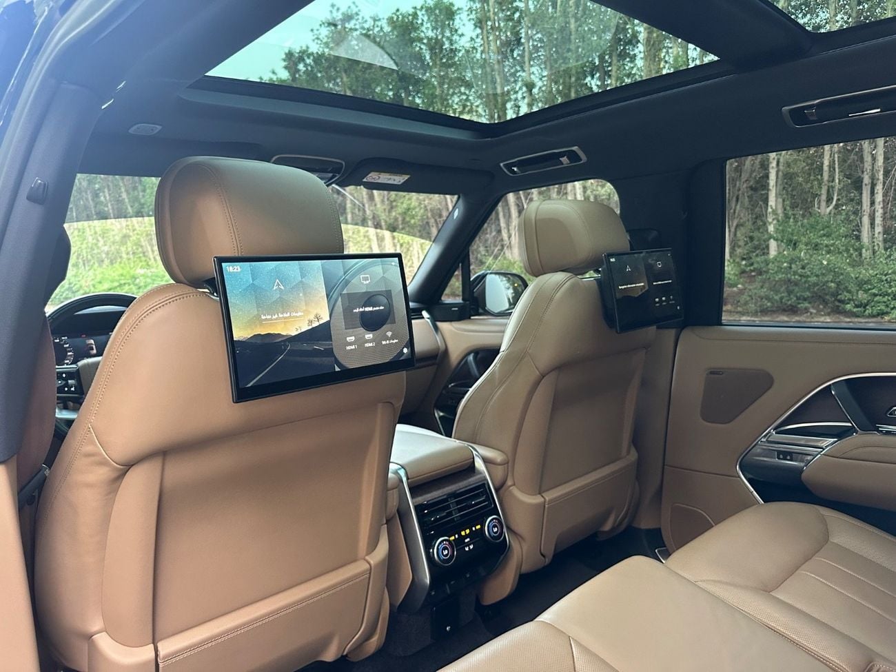 Land Rover Range Rover Diesel D300 | 2023 | 3.0L V6 Diesel | 300 HP | 7 Seater | Perfect Condition
