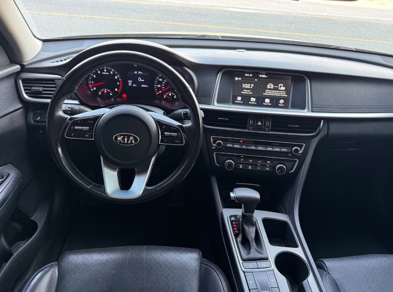 Kia Optima EX V4 2.5L / PANORAMIC SUNROOF / LEATHER / BLIND SPOTS / ROAD ASSIST / RIMS / IN PERFECT CONDITION..