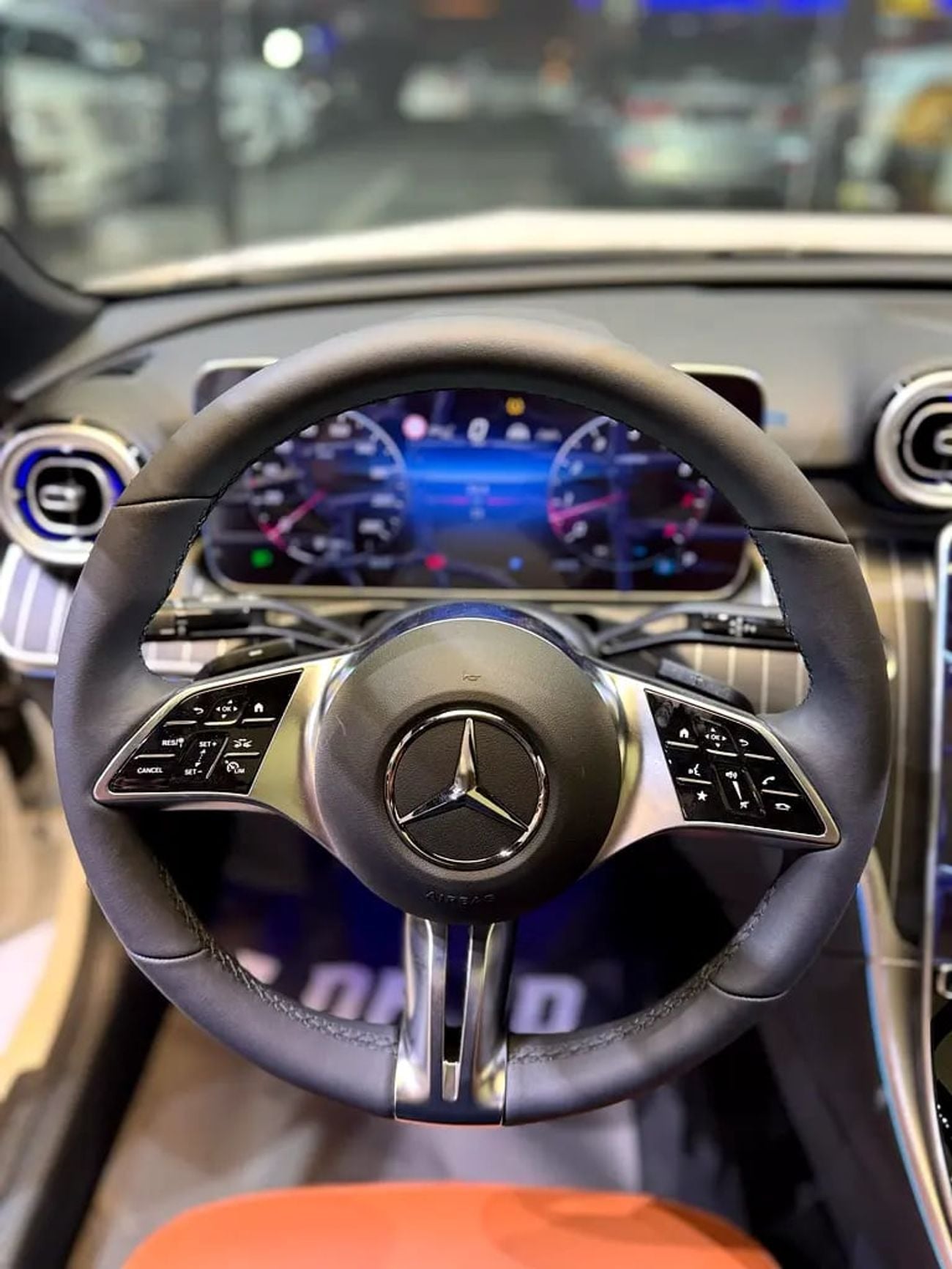 مرسيدس بنز C 200 MERCEDES C 200 BRAND