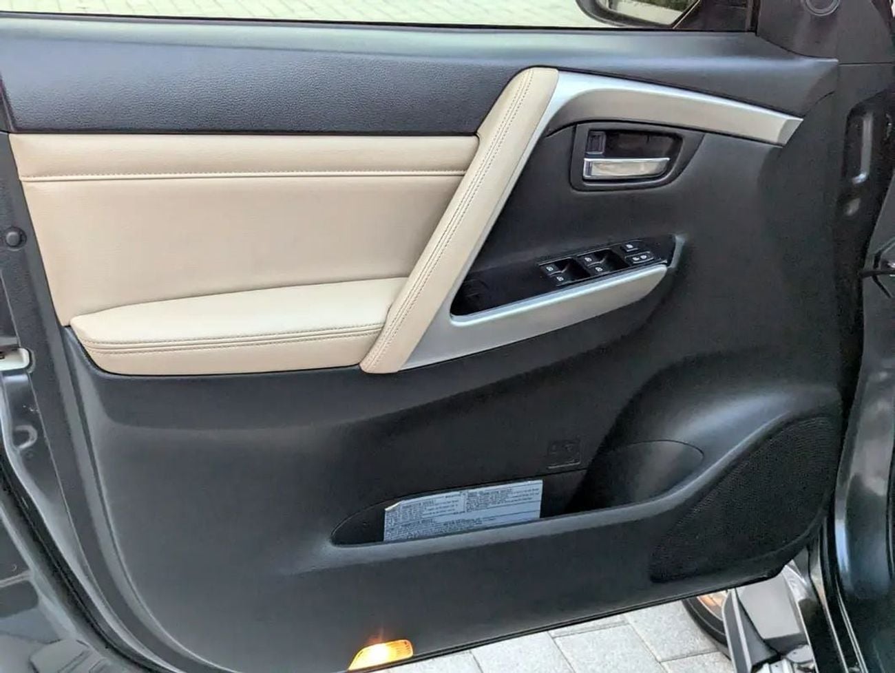 Mitsubishi Montero Sport GLS PREMIUM TOP LINE 4WD KM 43125 PRICE 69000