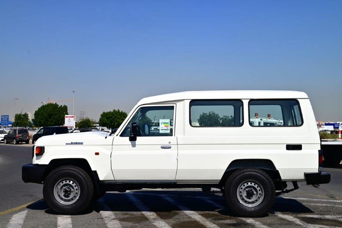 تويوتا لاند كروزر 70 LC 78 HARDTOP 2.8L AT