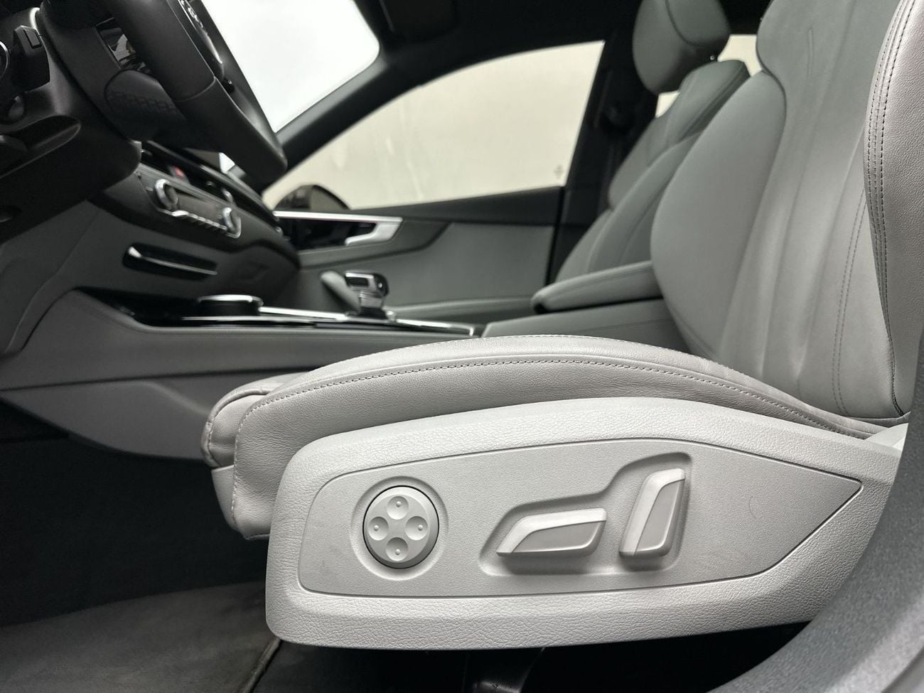 أودي A5 40 TFSI ADVANCED SPORTBACK (Ref# 060344)
