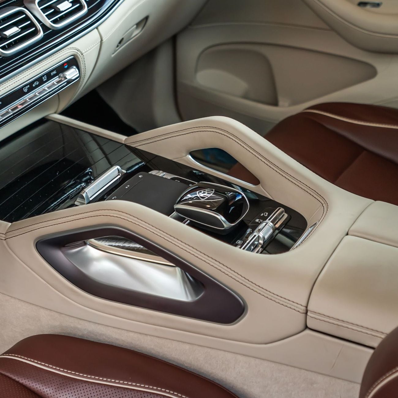 مرسيدس مايباخ gls600 مايباخ