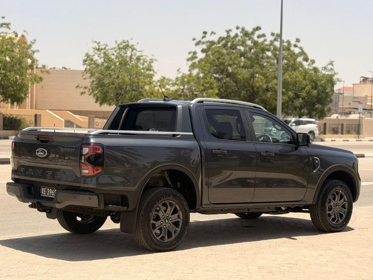 فورد رانجر 3.0L V6 Turbo Diesel Engine 4WD Automatic Gear 360° Camera 5 Seats 4 Doors