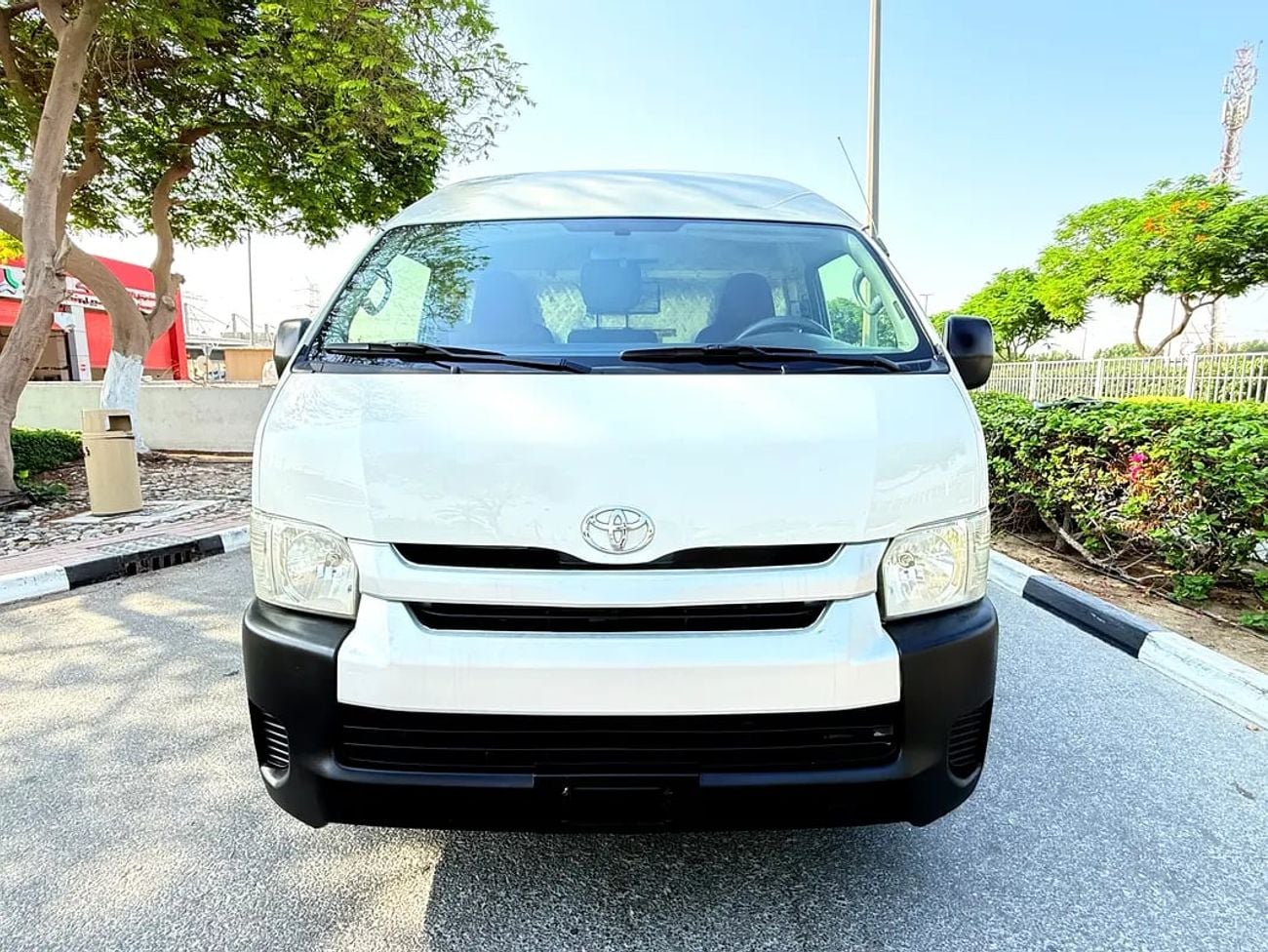 Toyota Hiace GL Year 2.7L GCC Specs-Excellent Condition
