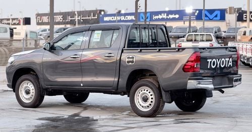 Toyota Hilux DLX 2026 Toyota Hilux 2.4L Diesel 4WD Double Cab Pickup, equipped with a manual transmission. Powered by