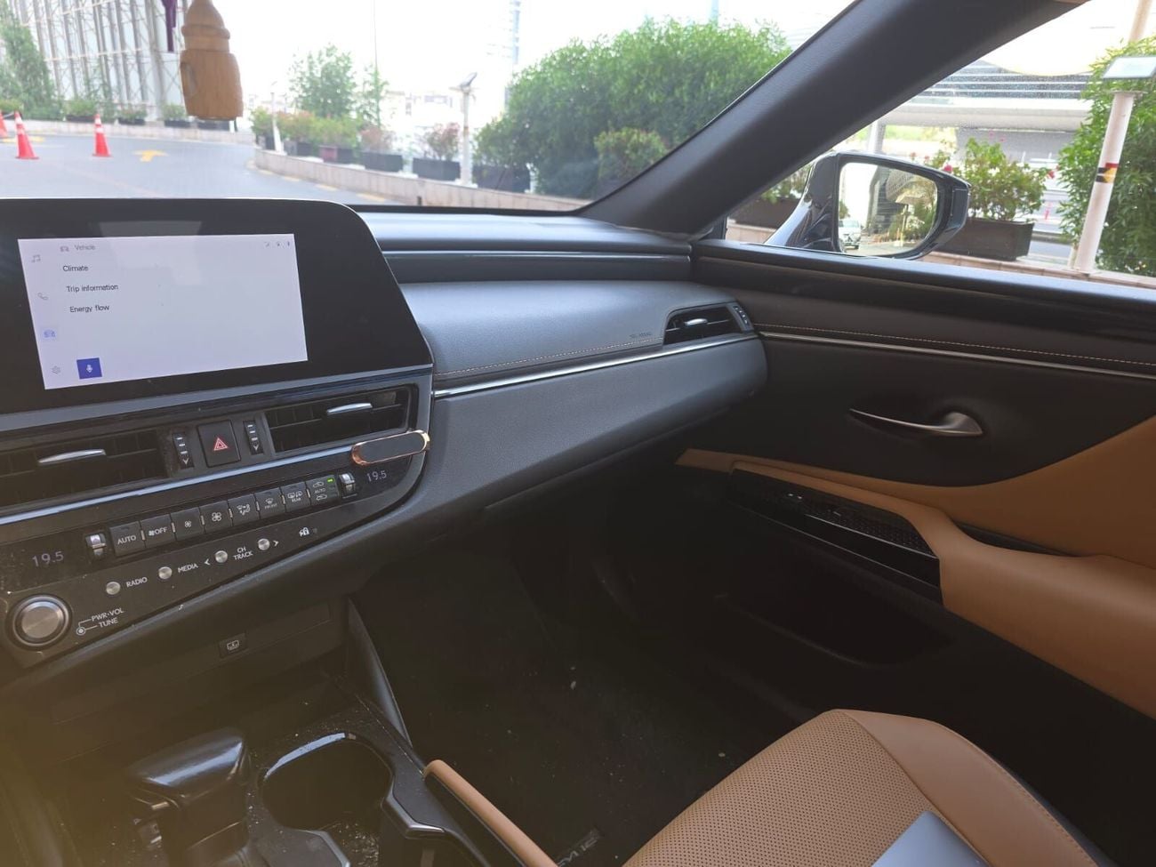 Lexus ES300h PLATINUM