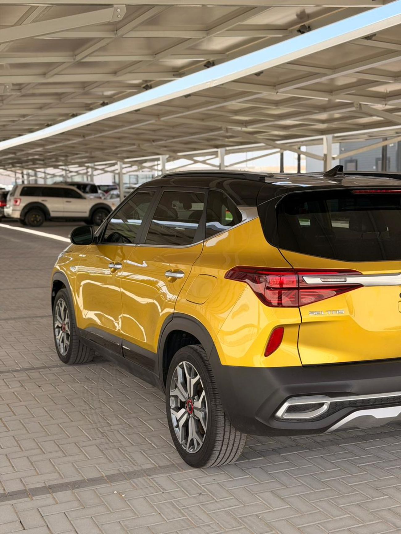 Kia Seltos GLS TOP SX Turbo Charged AWD