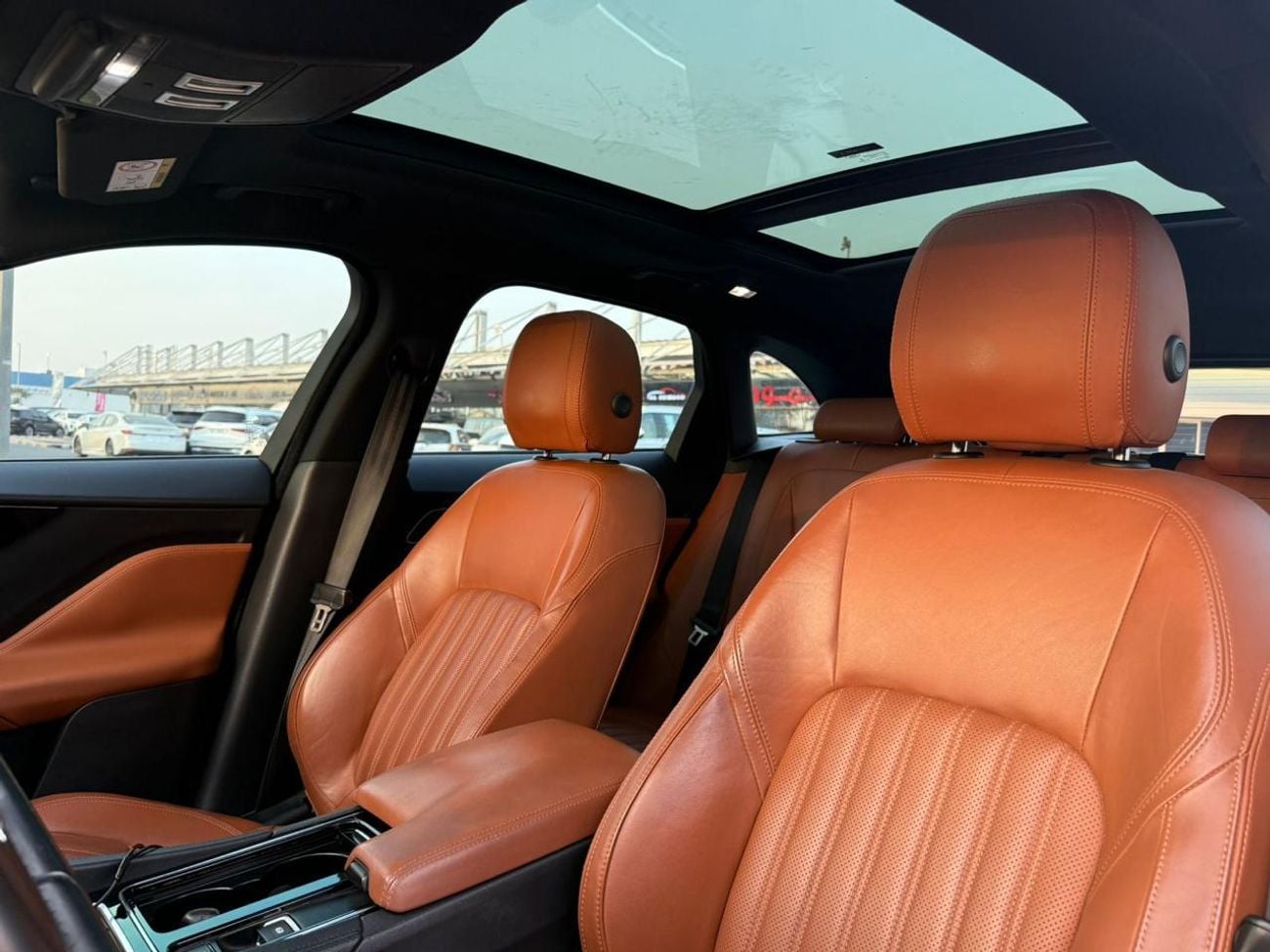Jaguar F-PACE PORTFOLIO Jaguar F-Pace 2017 | GCC Specs | Low Mileage | Pristine Condition