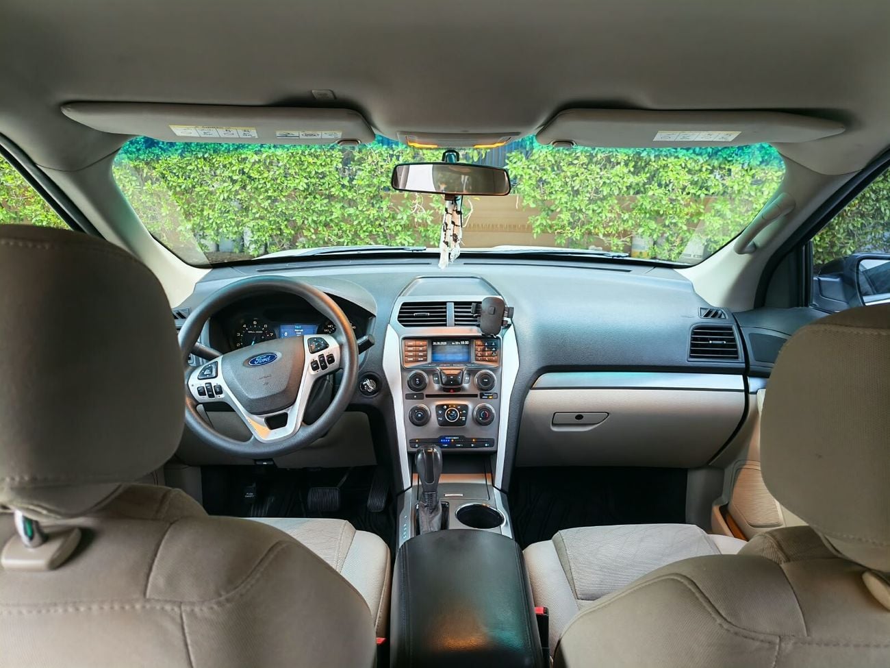 Ford Explorer BASE