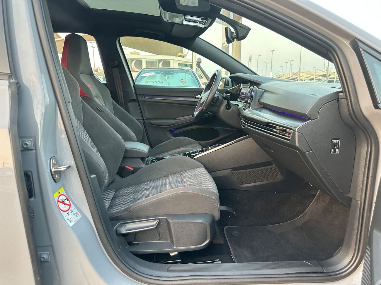 فولكس واجن جولف GTI