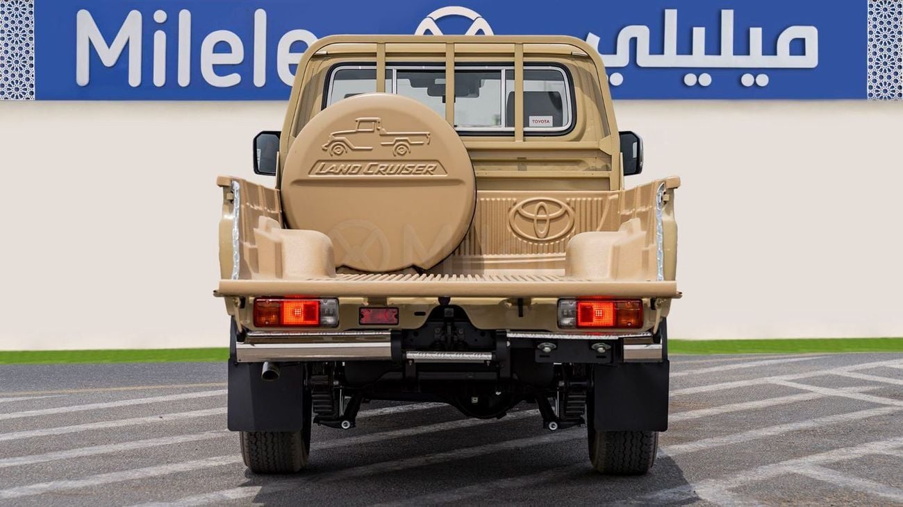 تويوتا لاند كروزر بيك أب 70 LC79 LX LX