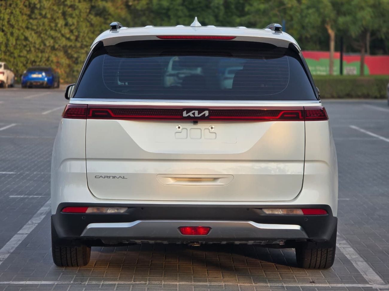 كيا كارنيفال GLS TOP