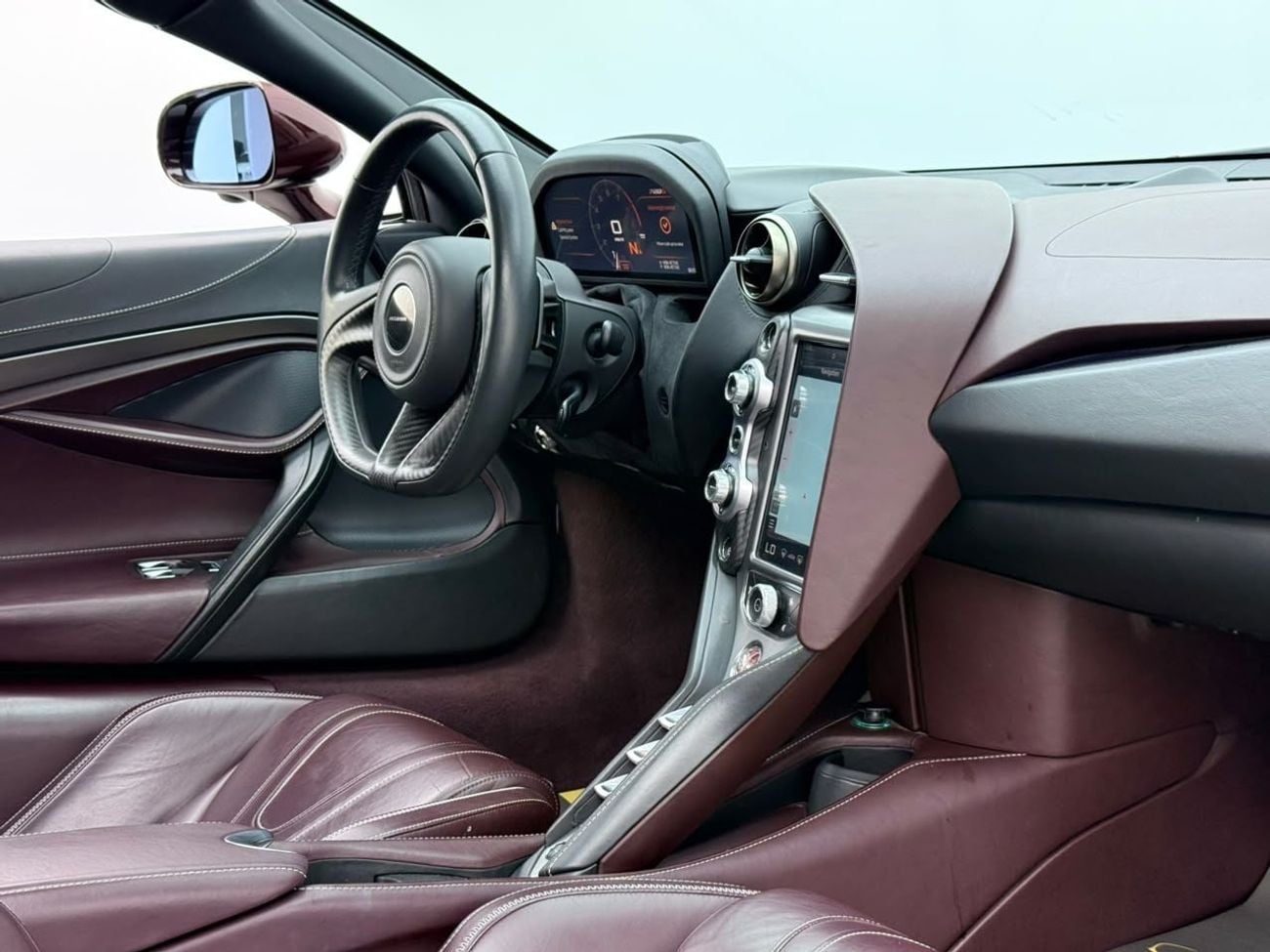 McLaren 720S PERFORMANCE 2019 McLaren 720S Performance, 1 Year Unlimited Kilometer Warranty, Japanese Specs.