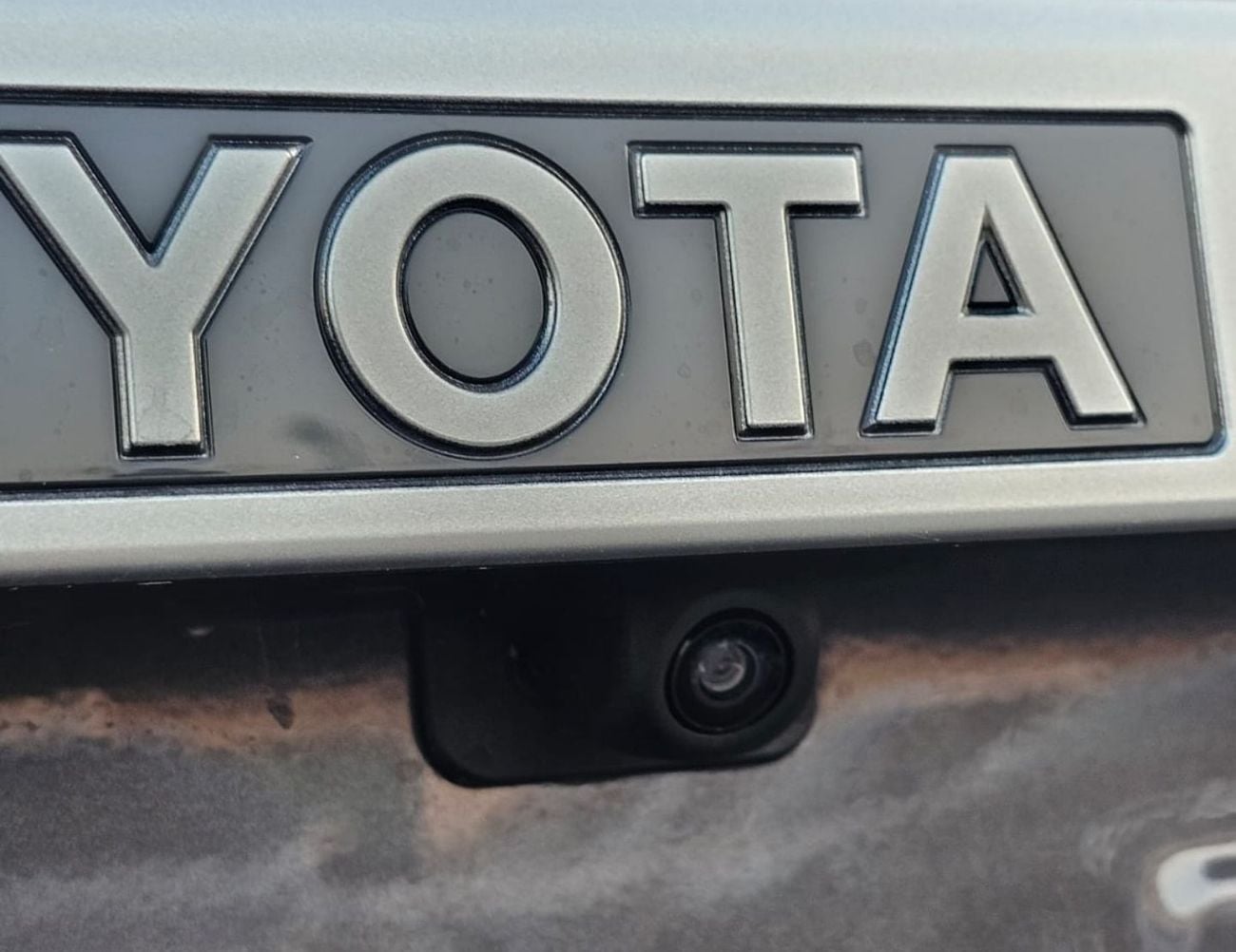 Toyota Land Cruiser 70 LC76 HARDTOP 5DOOR || 4.0L PETROL V6 A/T | FULL OPTION / LEATER SEATS / REAR CAMERA / OVER FENDER /