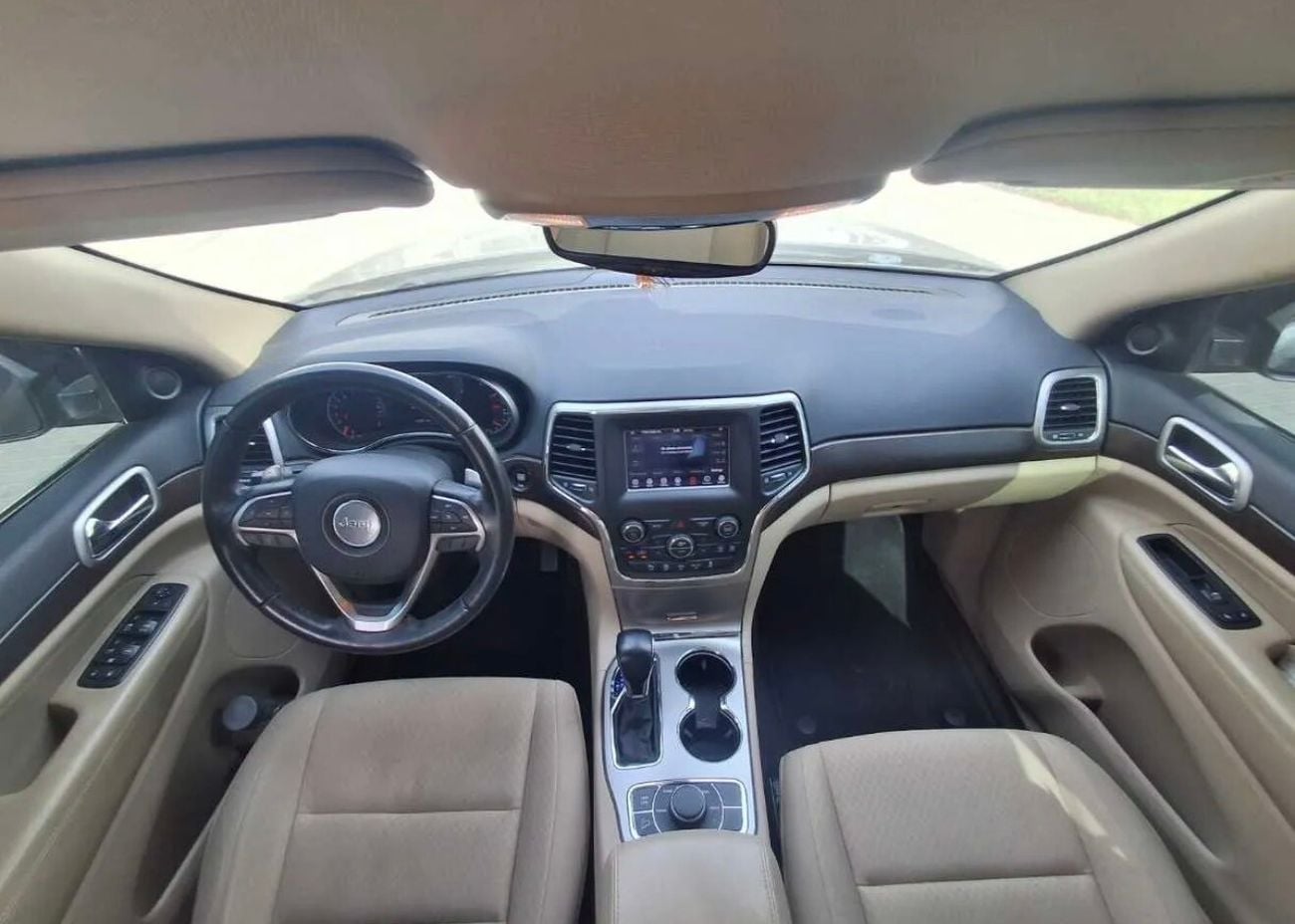 Jeep Grand Cherokee LAREDO