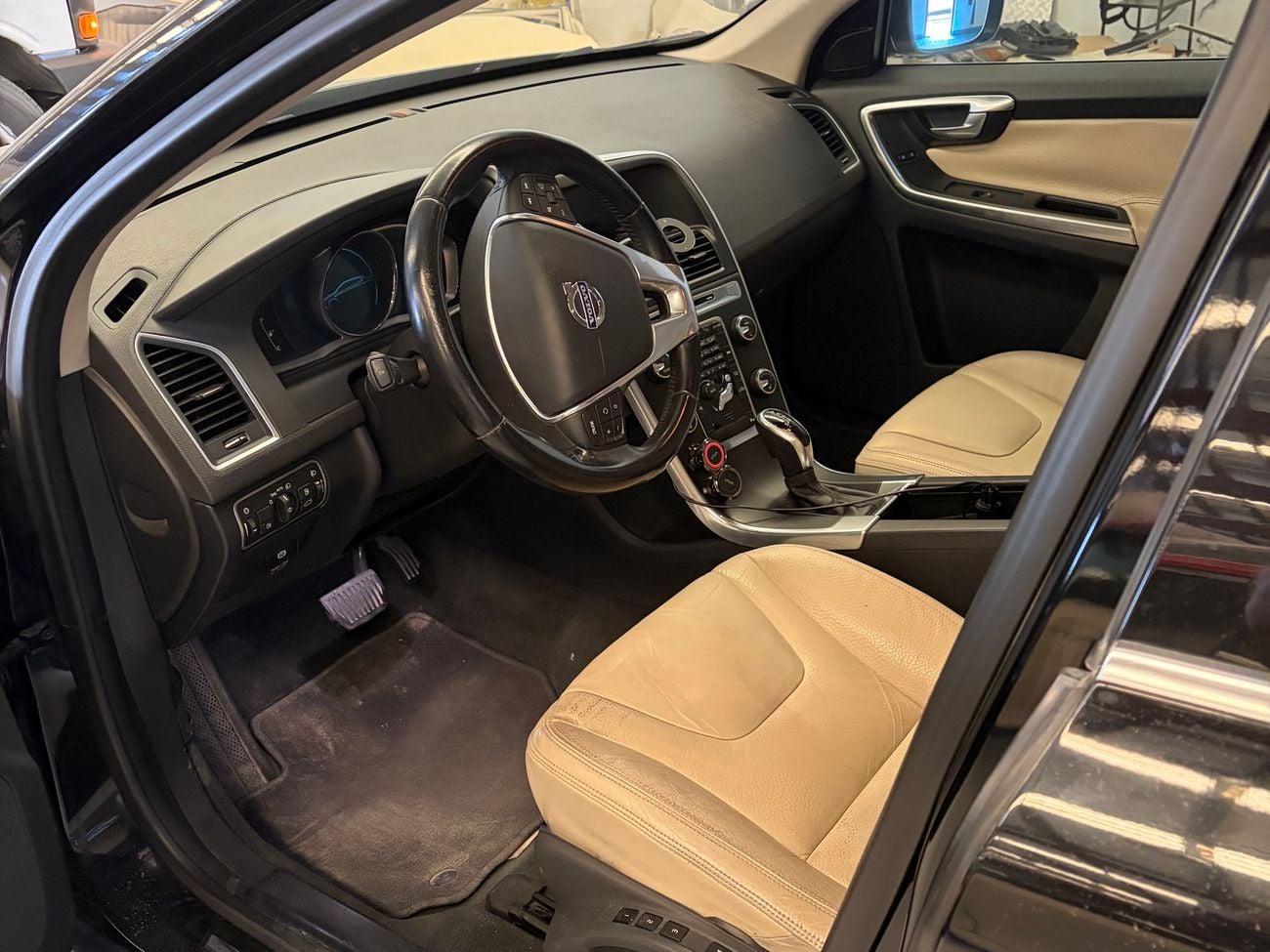 Volvo XC60 T5