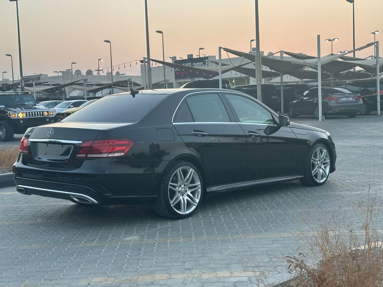Mercedes Benz E300 ELEGANCE AMG