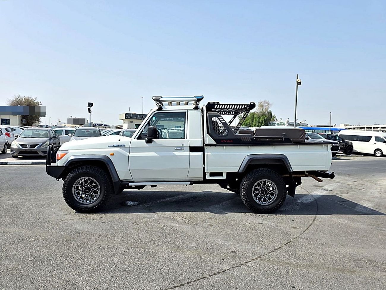 Toyota Land Cruiser Pick Up 2017 TOYOTA LAND CRUISER PICK UP RHD DIESEL MANUAL 4.5L (PM00632)