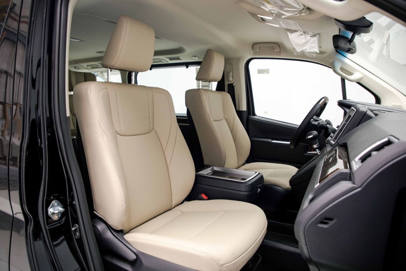 تويوتا جرافينا PREMIUM HI 3.5L - Black Inside Beige | Export Only