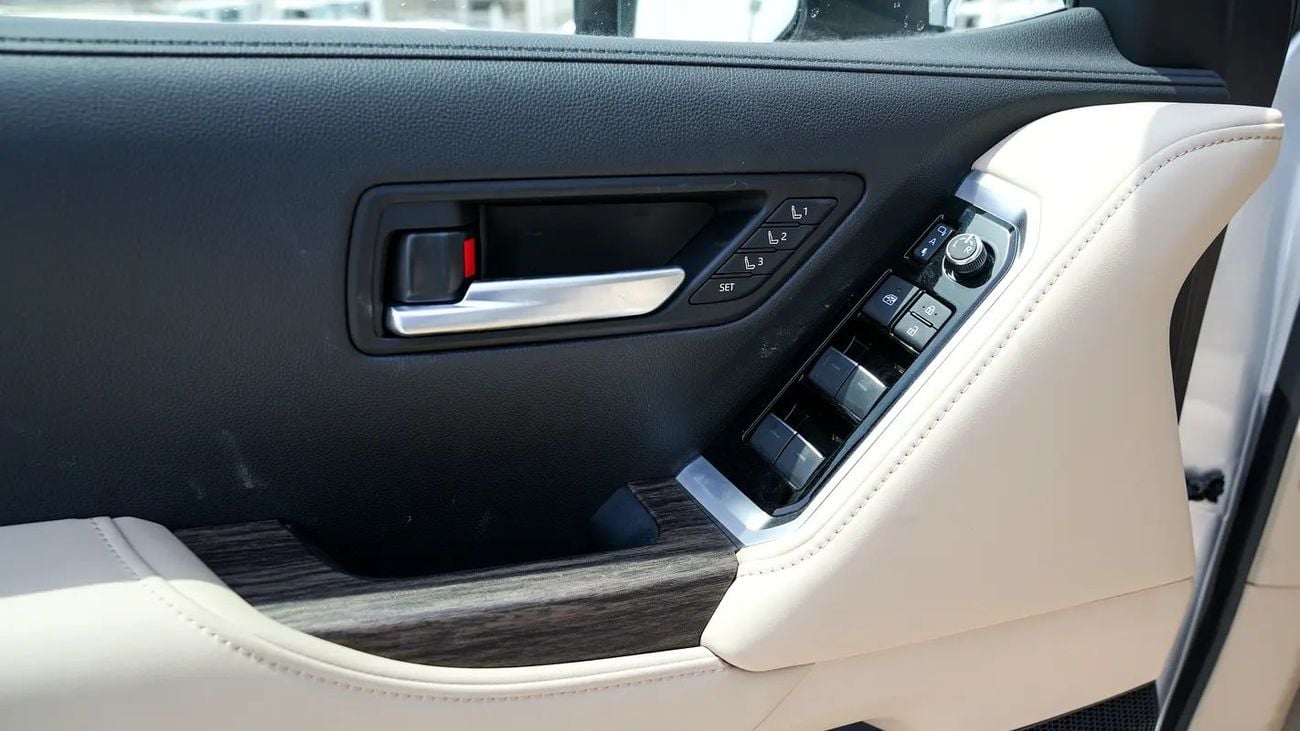 Toyota Land Cruiser VXR Brand VXR 4.0 | GCC Specs | Zero Mileage