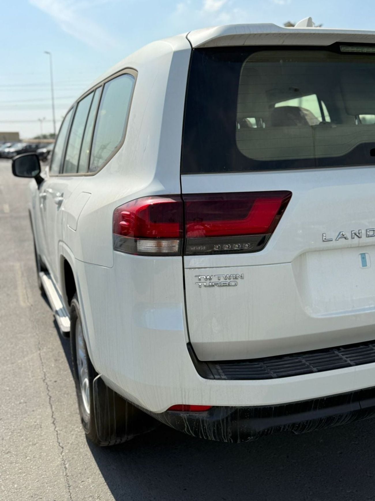 Toyota Land Cruiser 3.3L Diesel Twin Turbo, Basic Option, 2025 Model