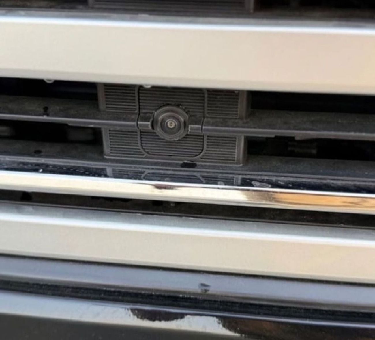 Toyota Land Cruiser GXR 2024Model 4.0L v6 petrol Engine Colour Black push start Transmission Automatic Interior.Begie leathe
