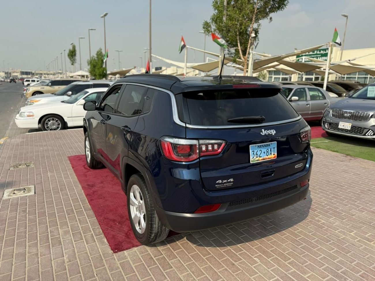 جيب كومباس LIMITED 2.4L (172 HP)