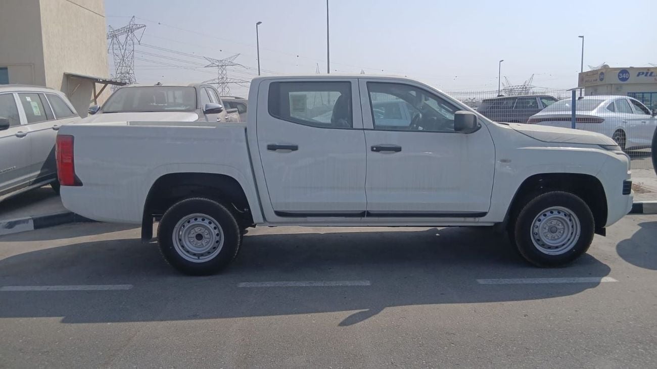 ميتسوبيشي L200 GLX ميتسوبيشي L200 M-Line 2.4 لتر بنزين دفع رباعي | 2026 | مواصفات دول مجلس التعاون الخليجي | للتصدير فق