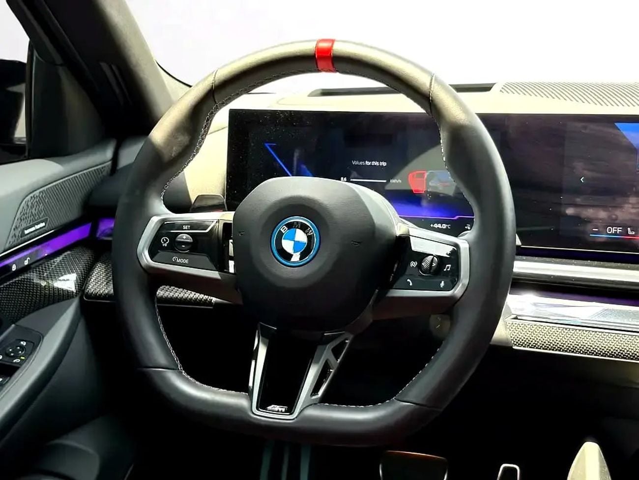 BMW i5 M60 XDRIVE Agency Warranty Until | M60 xDRIVE | DUAL MOTOR ELECTRIC AWD – 601 HP | FULL AGENCY