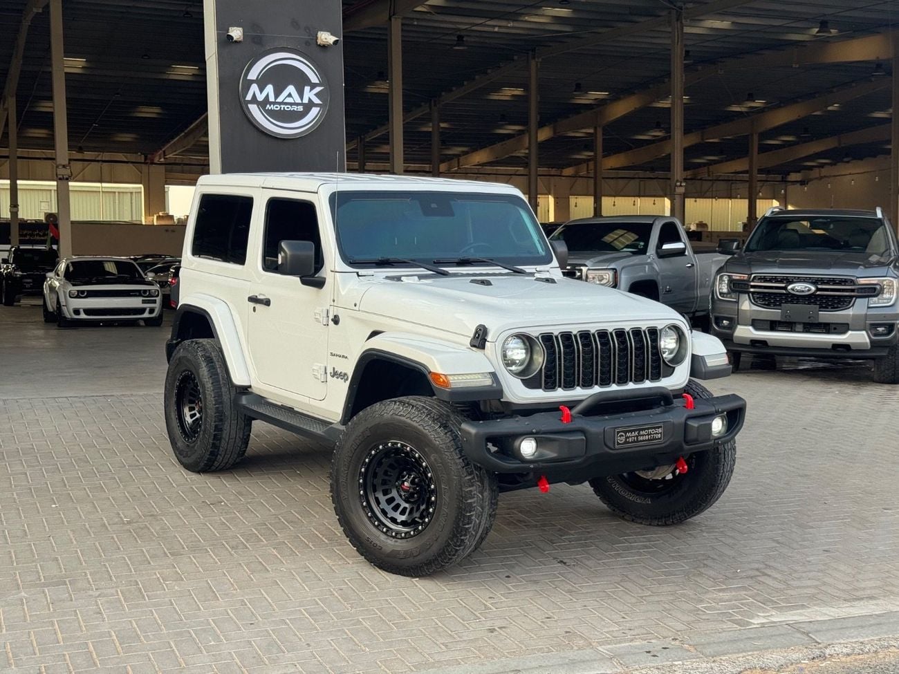 Jeep Wrangler SAHARA CITY SHARA V6 3.6L / BLIND SPOT / LEATHE / FULL SUSPENSION HORICON / 315 TIRES/ AND MORE..