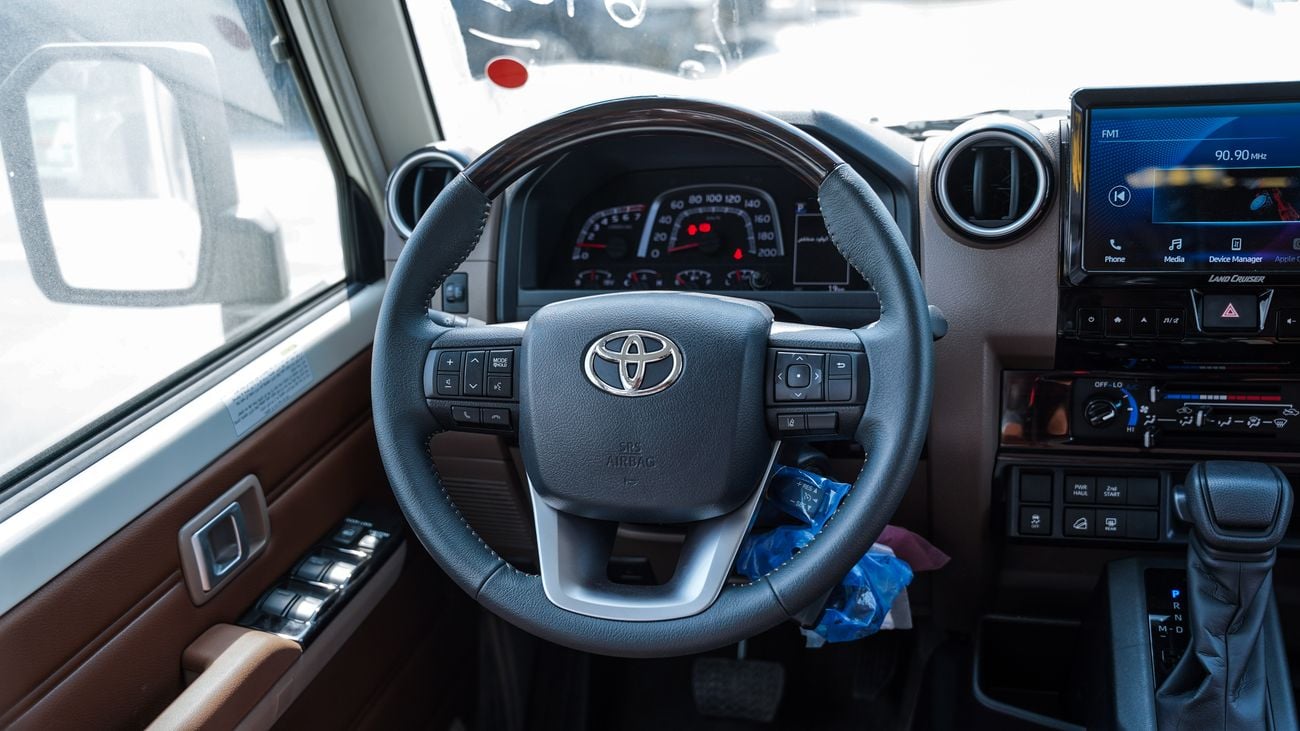 Toyota Land Cruiser 70