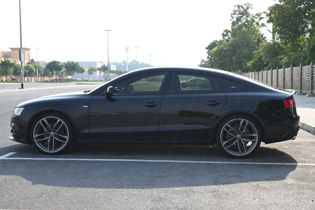 Audi A5 45 TFSI S-LINE URGENT SALE - AUDI A5 2016 - ACCIDENT FREE - GCC - BLACK EDITION