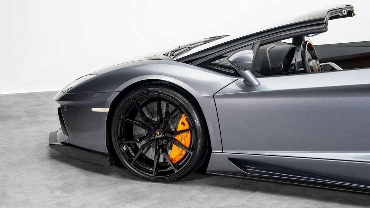 Lamborghini Aventador Roadster With DMC Body Kit - 2015 - GCC Specs