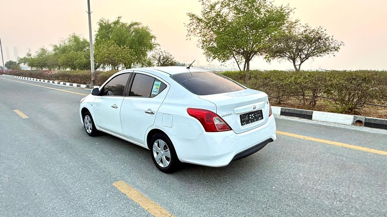 نيسان صني SV