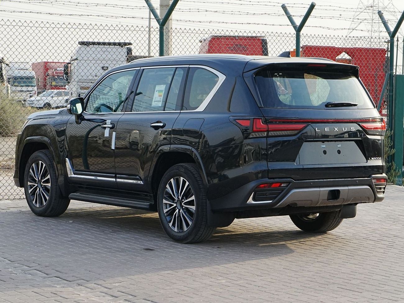 Lexus LX 500