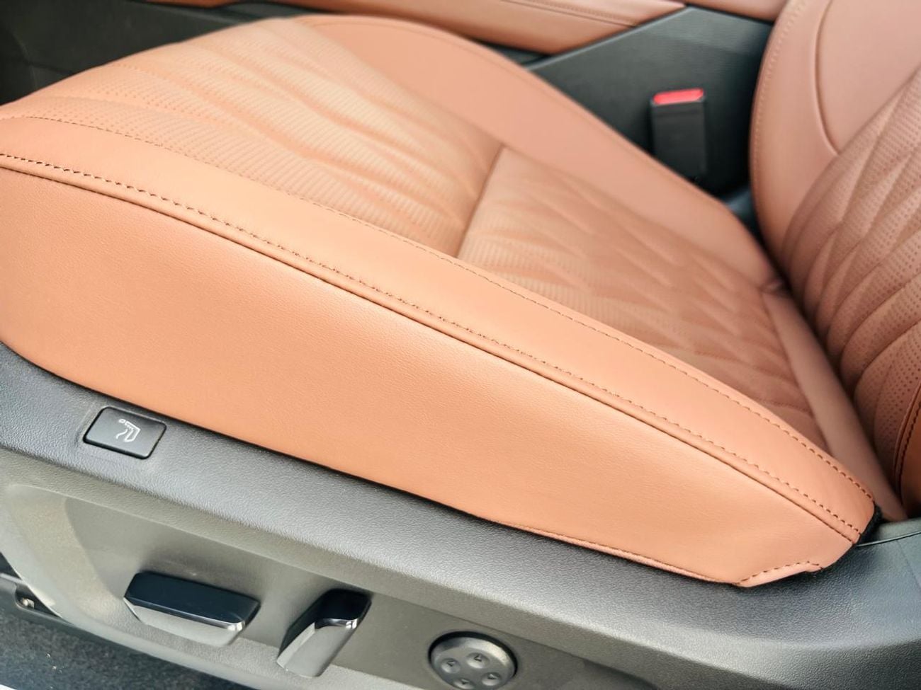 Mitsubishi Outlander PREMIUM