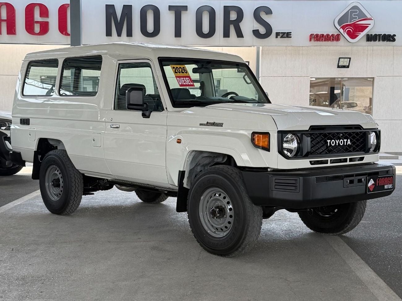 تويوتا لاند كروزر 70 LC 78 HARDTOP 2.8L AT **EXPORT ONLY**التصدير فقط خارج الخليج***