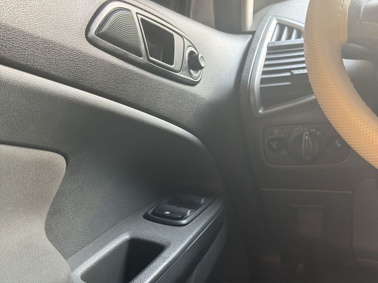 Ford EcoSport TREND 2015 Ford EcoSport | GCC Specs | Single Owner | 141,700 KM