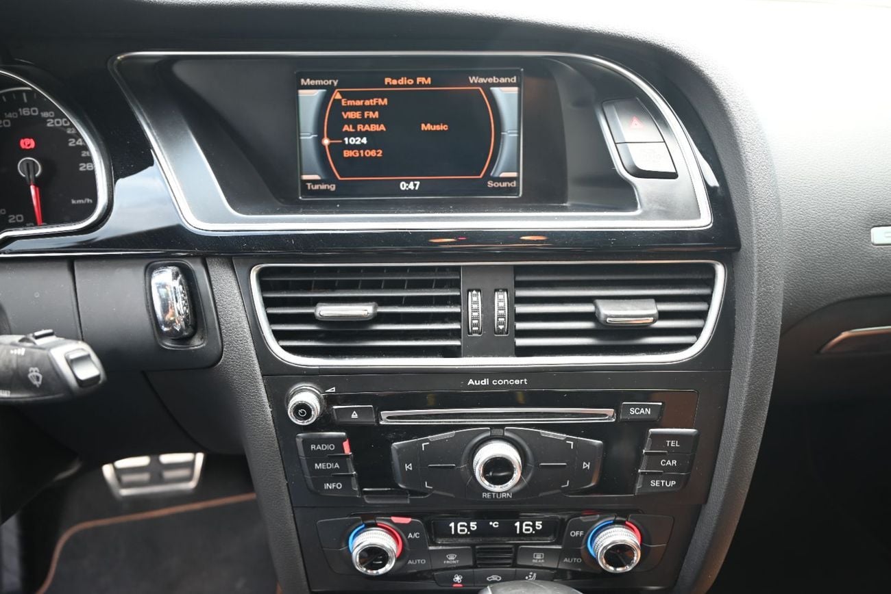 Audi A5 45 TFSI S-LINE URGENT SALE - AUDI A5 2016 - ACCIDENT FREE - GCC - BLACK EDITION