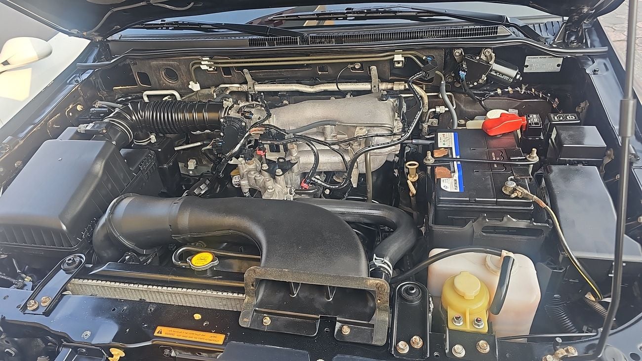 Mitsubishi Pajero GLS MIDLINE