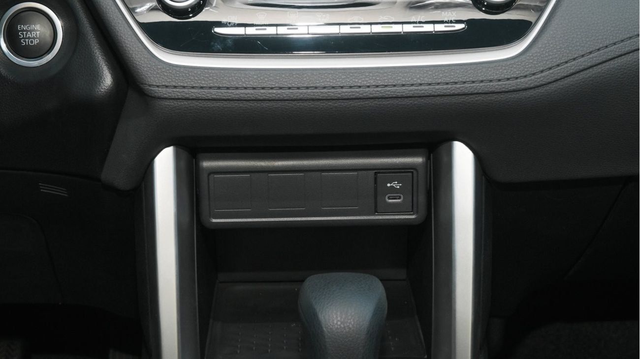 Toyota Corolla Cross LE HEV