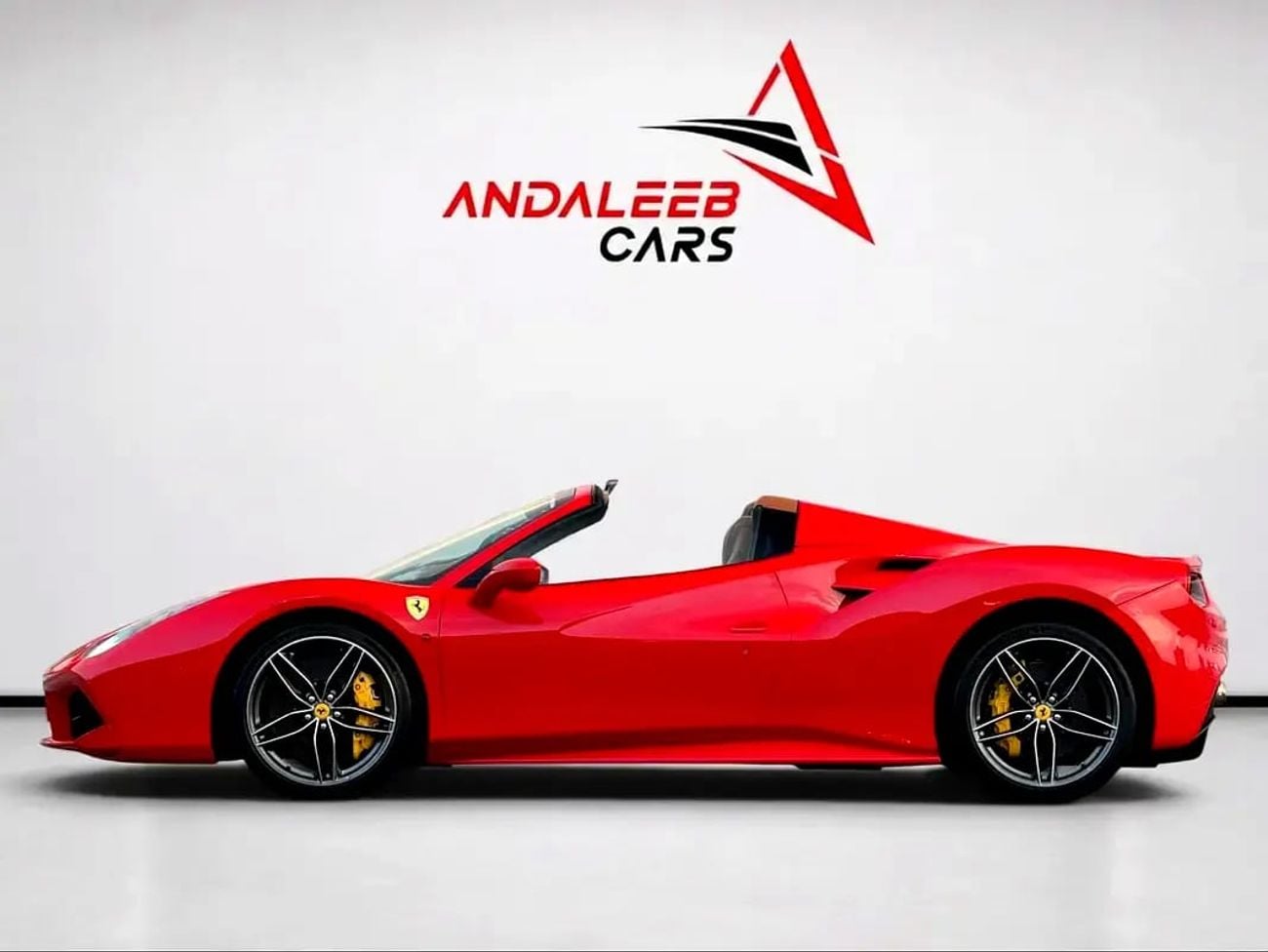 Ferrari 488 Spider SPIDER | 670 HP V8 | FULL AL TAYER SERVICE HISTORY | GCC