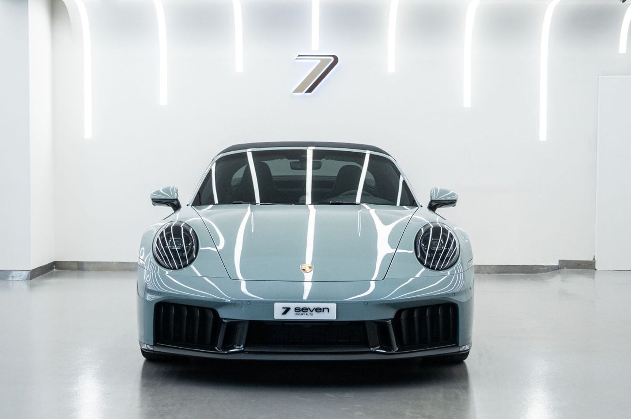 Porsche 911 TARGA 4GTS GCC Specs | Warranty | As Brand New Condition
