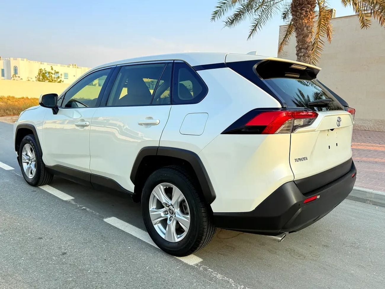 تويوتا راف ٤ إي إكس آر RAV4 EXR GCC Specs -excellent condition